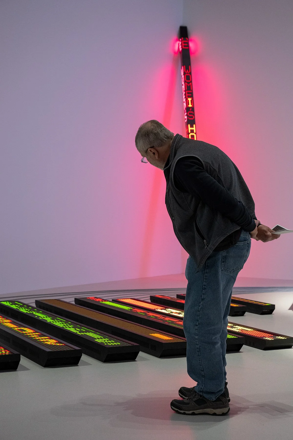 Exhibition view: Jenny Holzer, Glenstone Museum, Potomac, Maryland, USA, 2025

© 2025 Jenny Holzer, member Artists Rights Society (ARS), NY

Photo: Filip Wolak