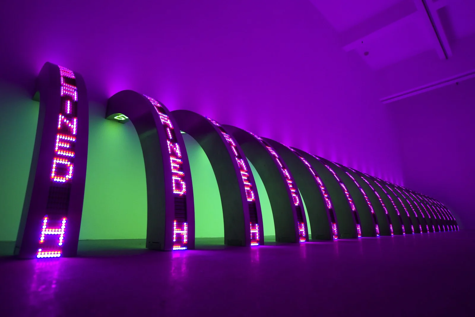 Site: Rockbund Art Museum, Shanghai
April 26–August 11, 2013
Text: U.S. government documents
Photo: Yan Tao