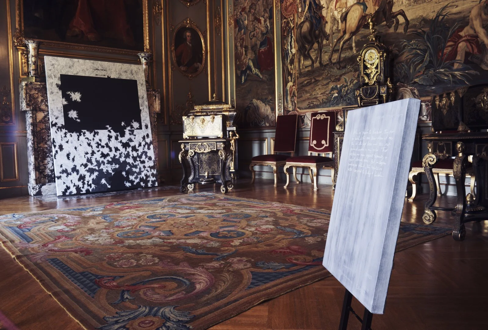 X CONCLUSION, 2014; After my transfer, 2014
Installation: SOFTER: Jenny Holzer at Blenheim Palace, Blenheim Palace, Woodstock, England, 2017
September 29–December 31, 2017
Texts: U.S. government documents
Photo: Edd Horder
