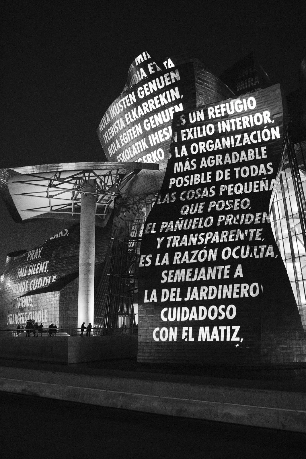 For Bilbao, 2019
Light projection
Museo Guggenheim Bilbao, Spain
Text: “Waiting for the Bomb in the Air Shelter” from Building the Barricade by Anna Świrszczyńska, English translation by Piotr Florczyk, © 2016 by the translator. Used with permission 