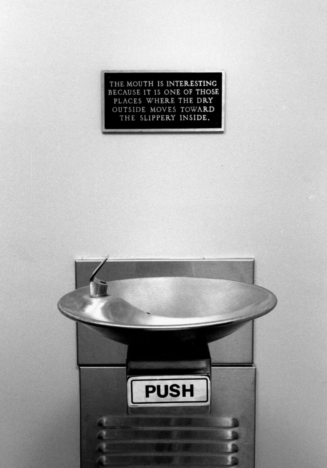 Site: 41 West 57th Street, New York April 28–May 22, 1982
Text: Living, 1980–82
Photo: Pelka/Noble