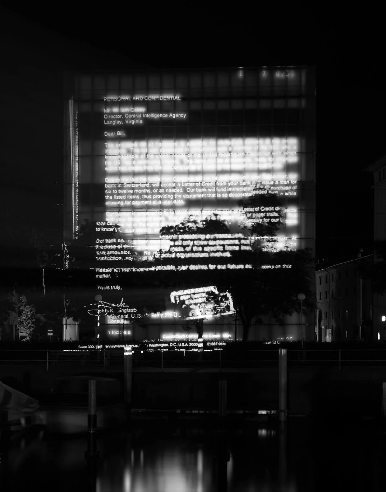 Site: Kunsthaus Bregenz, Bregenz, Austria
June 12, 2004
Text: U.S. government document
Projection: FX Productions; Charles Passarelli
Photo: Attilio Maranzano