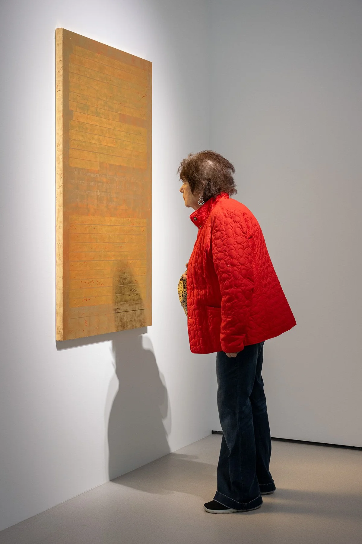 All the women, 2025
24k gold and red gold leaf and oil on linen
58 x 32.5 in. / 147.3 x 82.6 cm
Text: US government document
Installation: Jenny Holzer, Glenstone Museum, Potomac, Maryland, USA, 2025
© 2025 Jenny Holzer, member Artists Rights Society