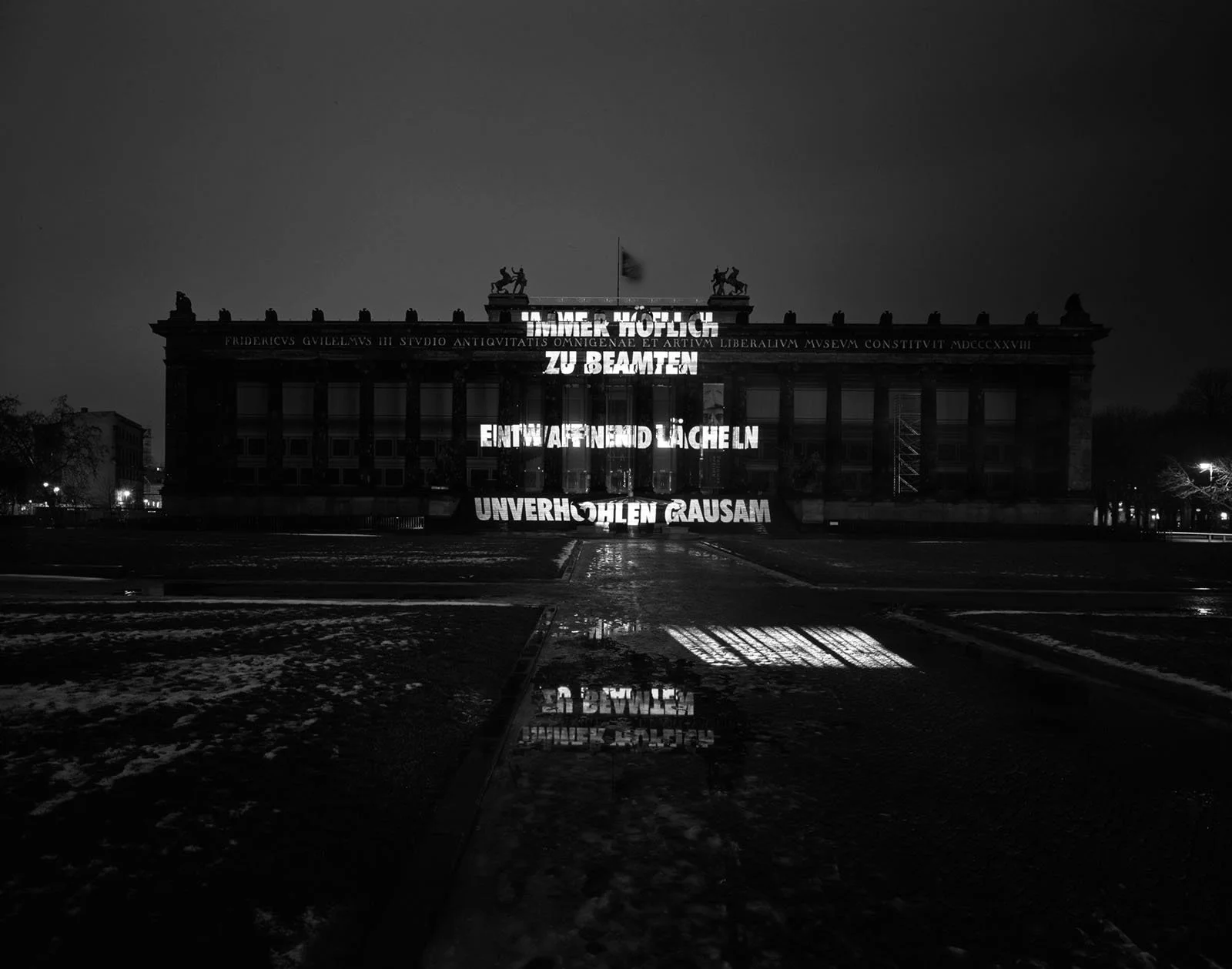 Site: Altes Museum, Berlin, Germany
February 5, 2001
Text: Erlauf, 1995
Projection: FX Productions; Charles Passarelli
Photo: Attilio Maranzano