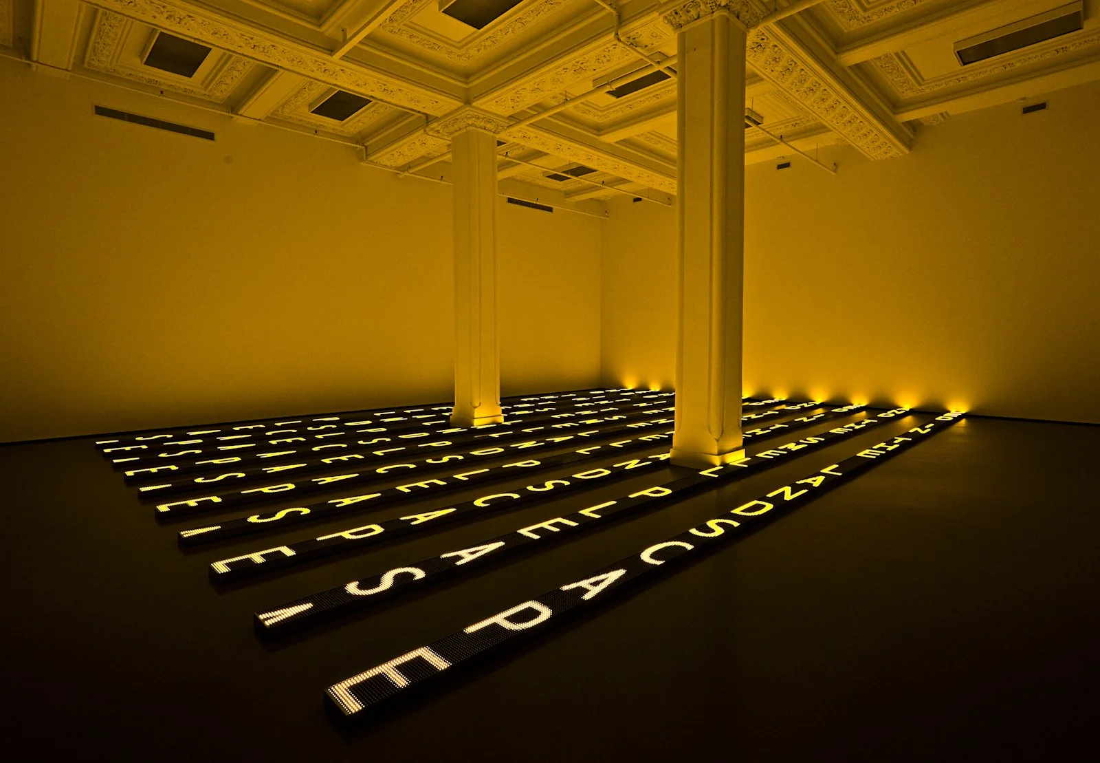 Site: DHC/ART Foundation for Contemporary Art, Montreal
June 30–November 14, 2010
Text: War, 1992
Photo: Richard-Max Tremblay