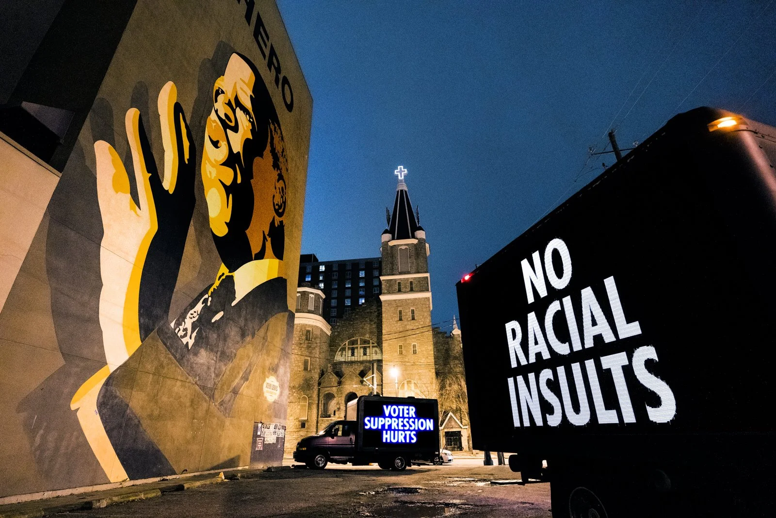 YOU VOTE
© 2020 Jenny Holzer, ARS
Photo: Justin Kase Conder