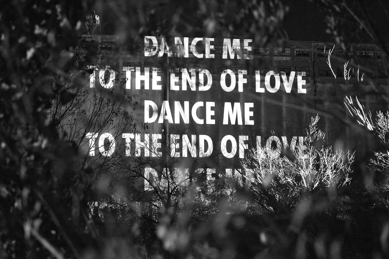 Site: Grain Silo No. 5, Old Port, Montreal, Canada
November 7-11, 2017
Text: “Dance Me to the End of Love” from Stranger Music: Selected Poems
and Songs by Leonard Cohen, © 1993 by Leonard Cohen and Leonard
Cohen Stranger Music Inc. Used with permiss