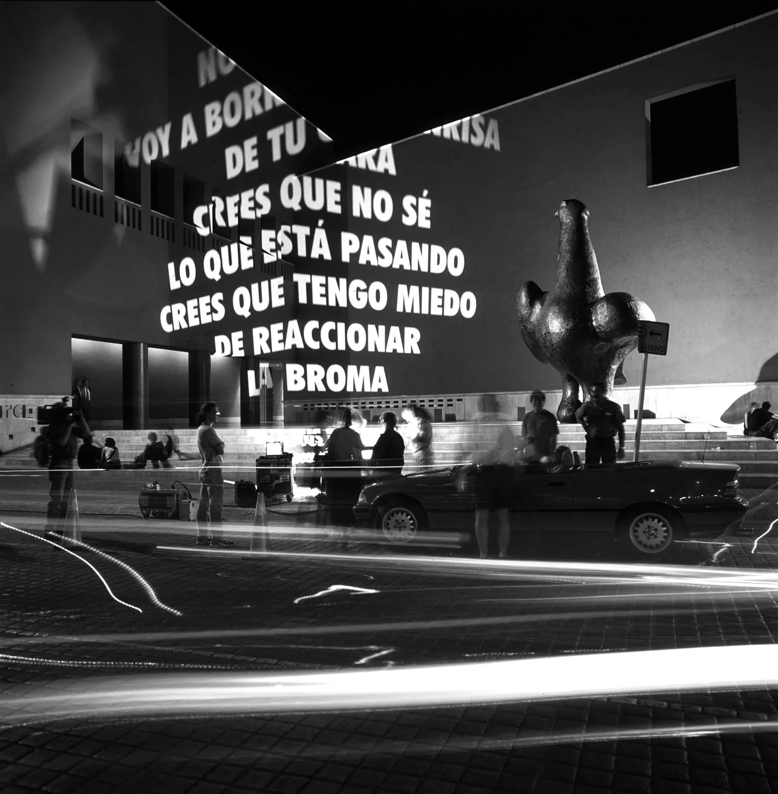 Site: Monterrey Contemporary Art Museum, Monterrey, Mexico
July 15 & 19–20, 2001
Text: Inflammatory Essays, 1979–82
Projection: FX Productions; Charles Passarelli
Photo: Roberto Ortiz Giacomán