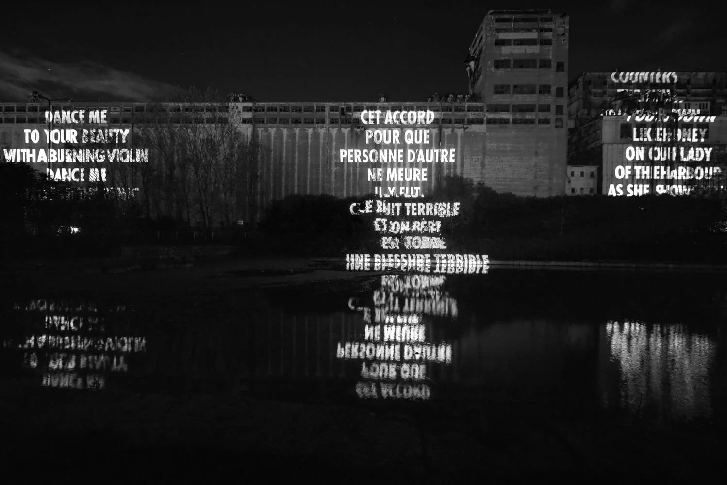 Site: Grain Silo No. 5, Old Port, Montreal, Canada
November 7-11, 2017
Text: “Dance Me to the End of Love” from Stranger Music: Selected Poems
and Songs by Leonard Cohen, © 1993 by Leonard Cohen and Leonard
Cohen Stranger Music Inc. Used with permiss