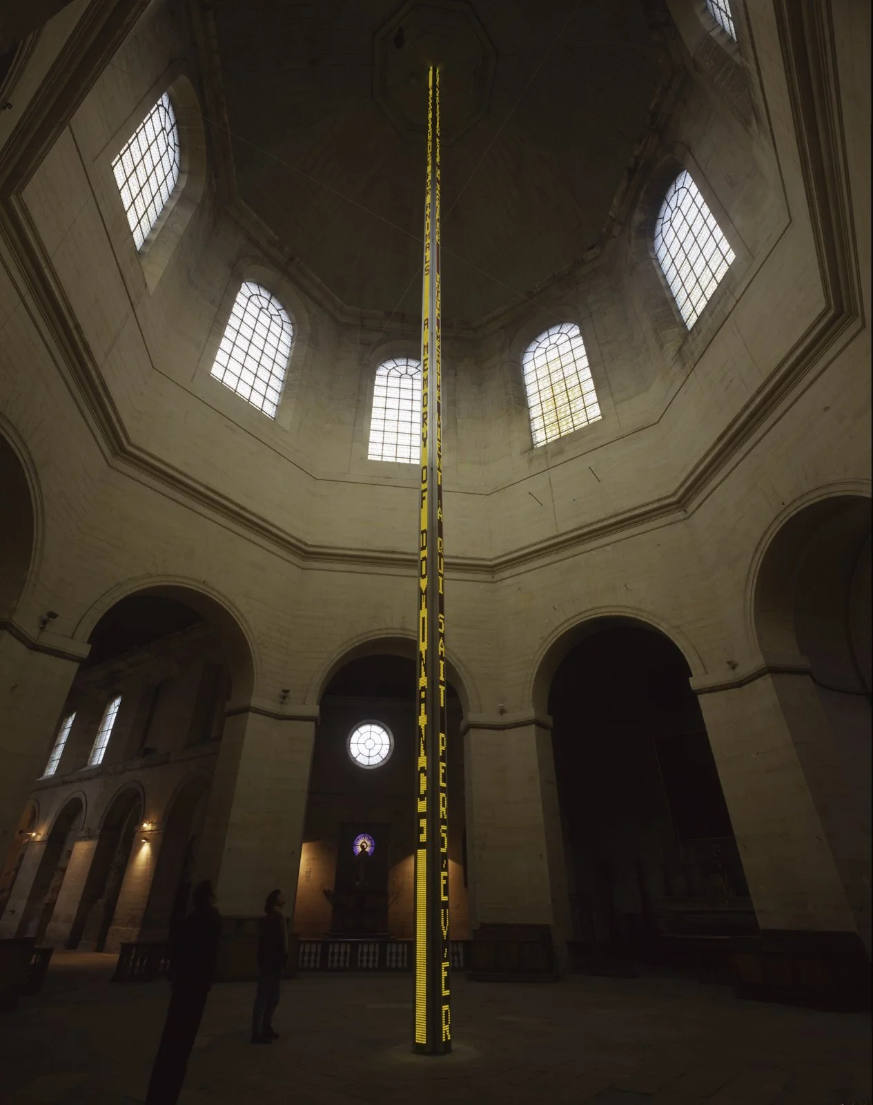 Site: Chapelle Saint-Louis de la Salpêtrière, Paris
September 20–November 4, 2001
Text: Erlauf, 1995; Truisms, 1977–79
Photo: Attilio Maranzano
