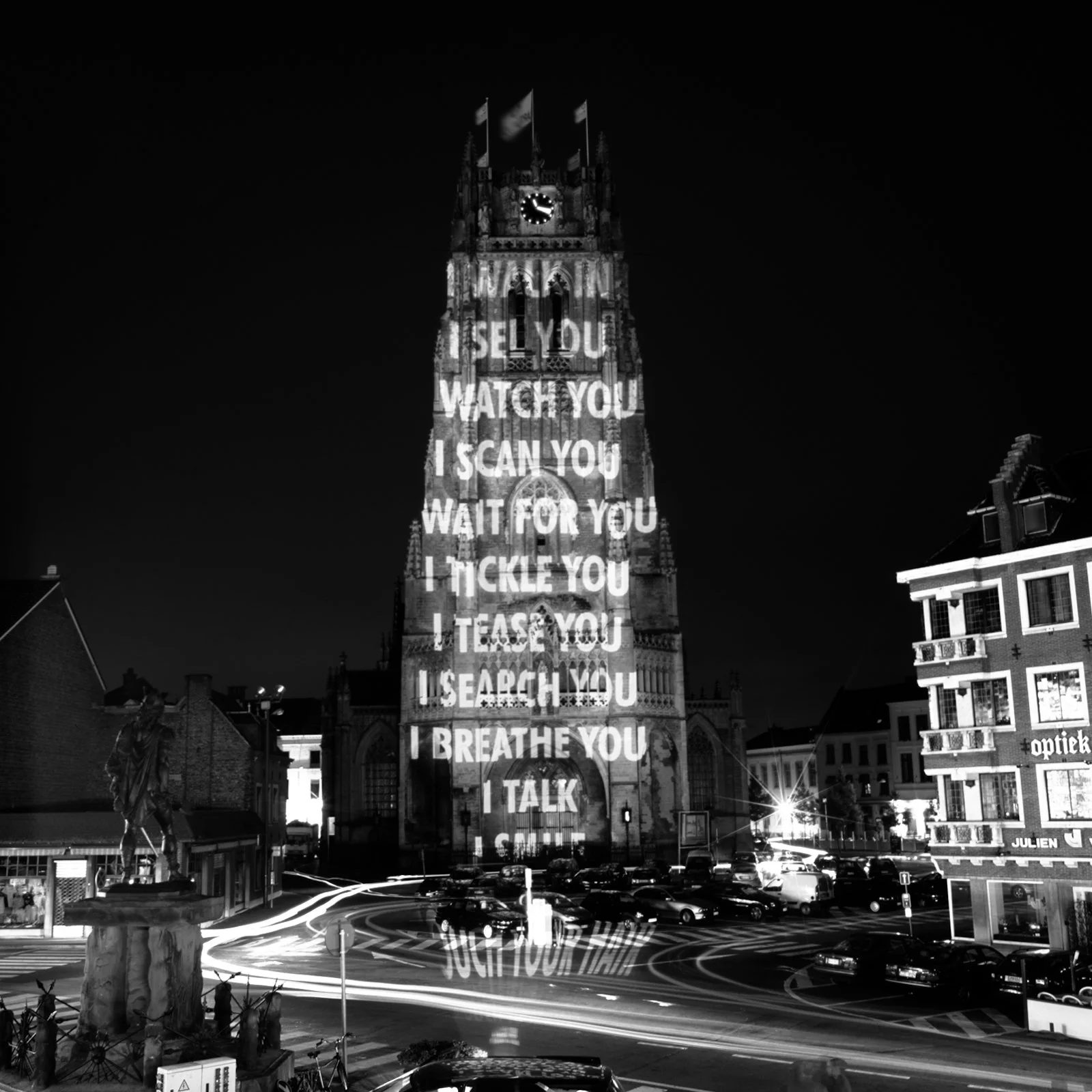 Site: Basilica of Our Lady, Tongeren, Belgium
July 1–2, 2004
Text: Arno, 1996
Projection: FX Productions; Charles Passarelli
Photo: Serge Brison