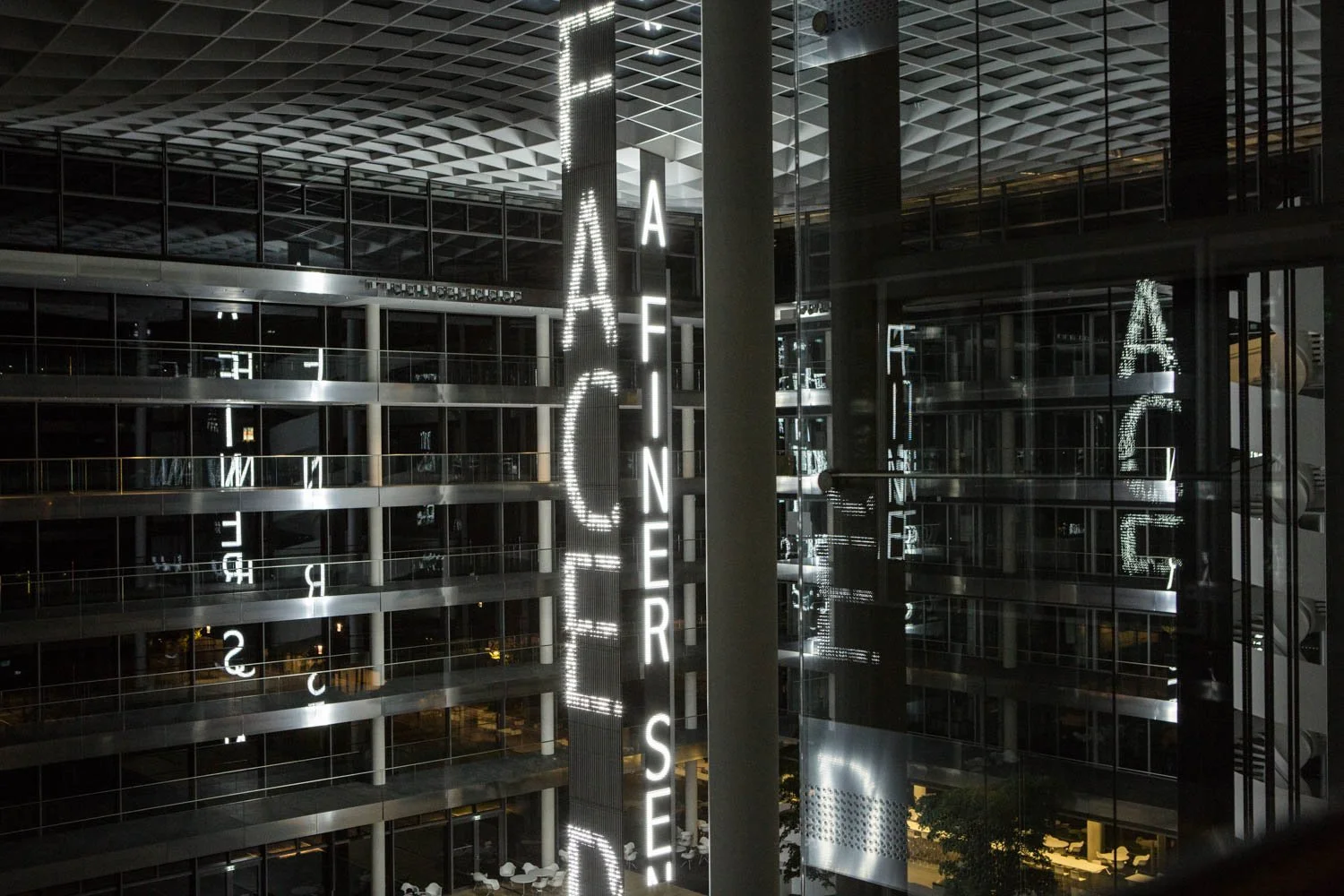 Site: Talanx AG, Hanover, Germany
April 23, 2014–
Text: Living, 1980–82; Truisms, 1977–79
Photo: Martin Bühler