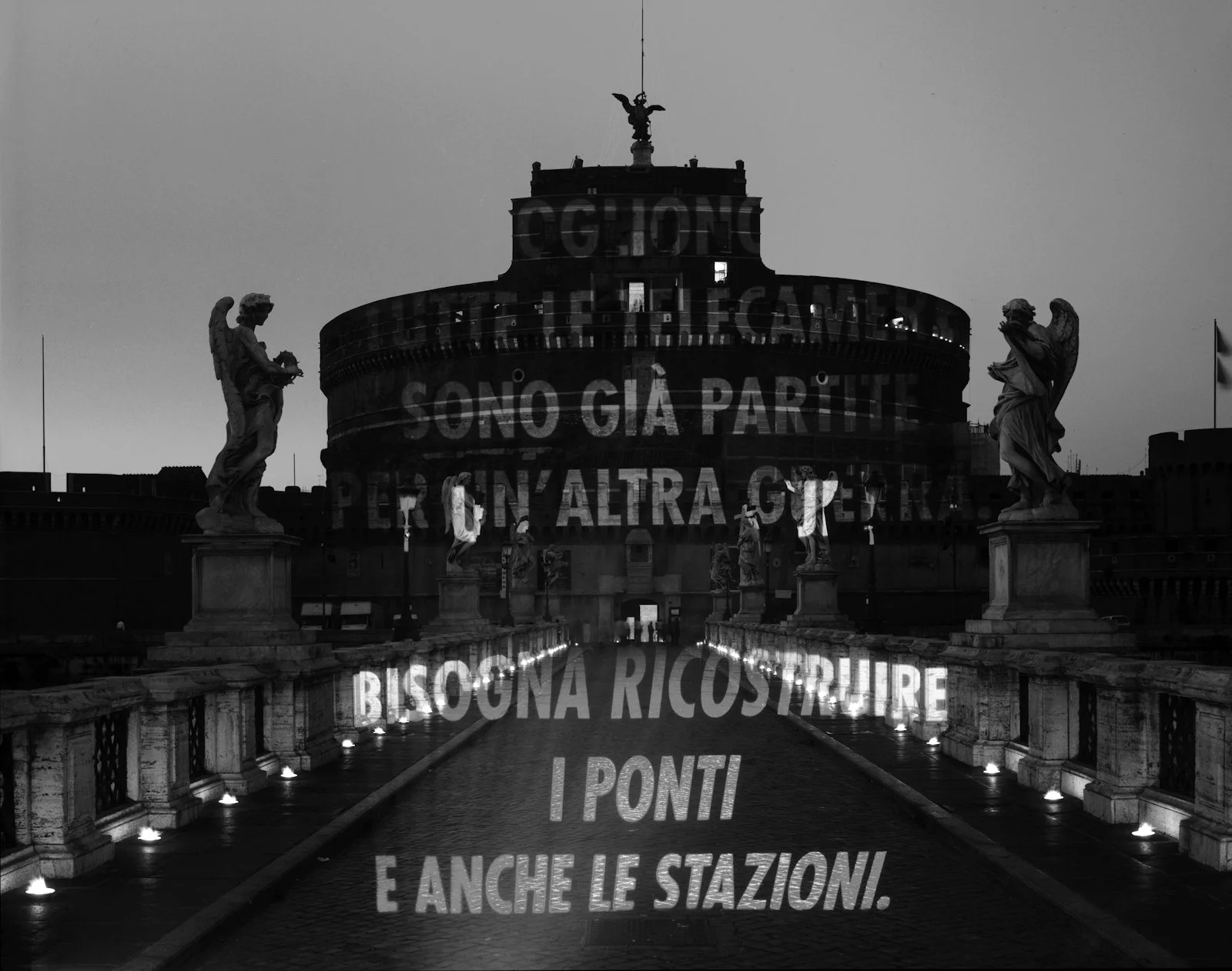 Site: Castel Sant’Angelo, Rome, Italy
May 24, 2007
Text: “XIII” from Notti di pace occidentale by Antonella Anedda, copyright © 1999 by Donzelli, Roma. Used by permission of the publisher.
Projection: FX Productions; Charles Passarelli
Photo: Attilio