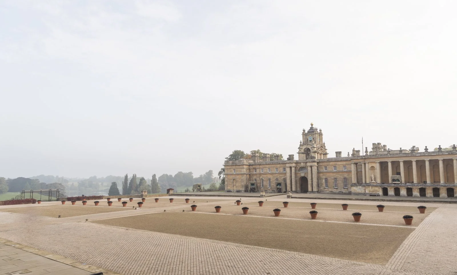 Black Pots, 2017
Installation: SOFTER: Jenny Holzer at Blenheim Palace, Blenheim Palace, Woodstock, England, 2017
September 29–December 31, 2017
Photo: Tom Lindboe