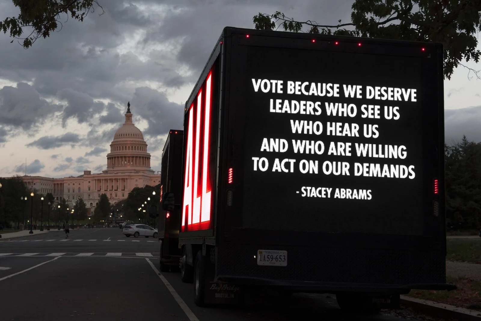 YOU VOTE
© 2020 Jenny Holzer, ARS
Photo: Ray Alvareztorres