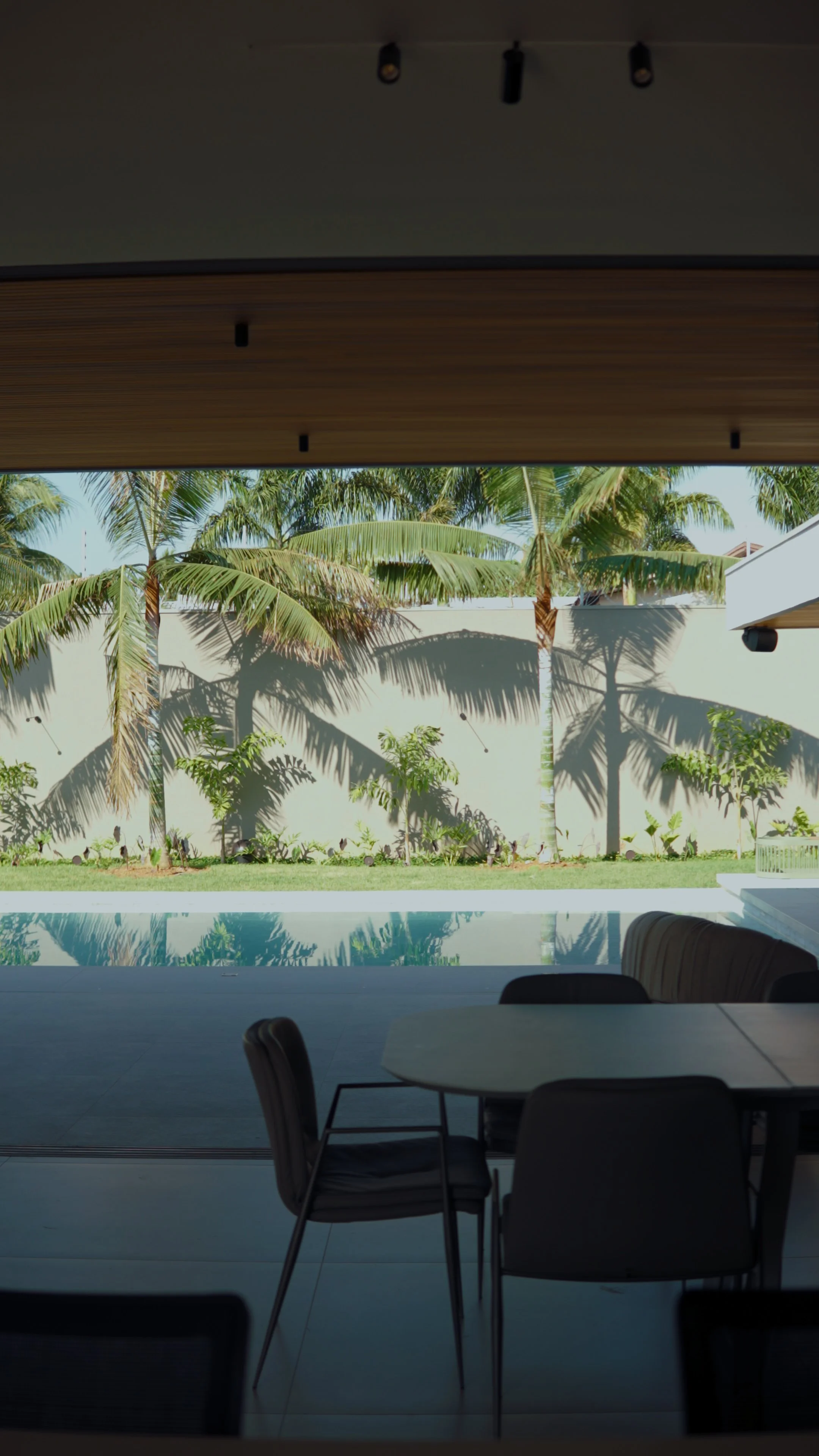 Reel 2.00_01_29_23.Quadro013.jpg