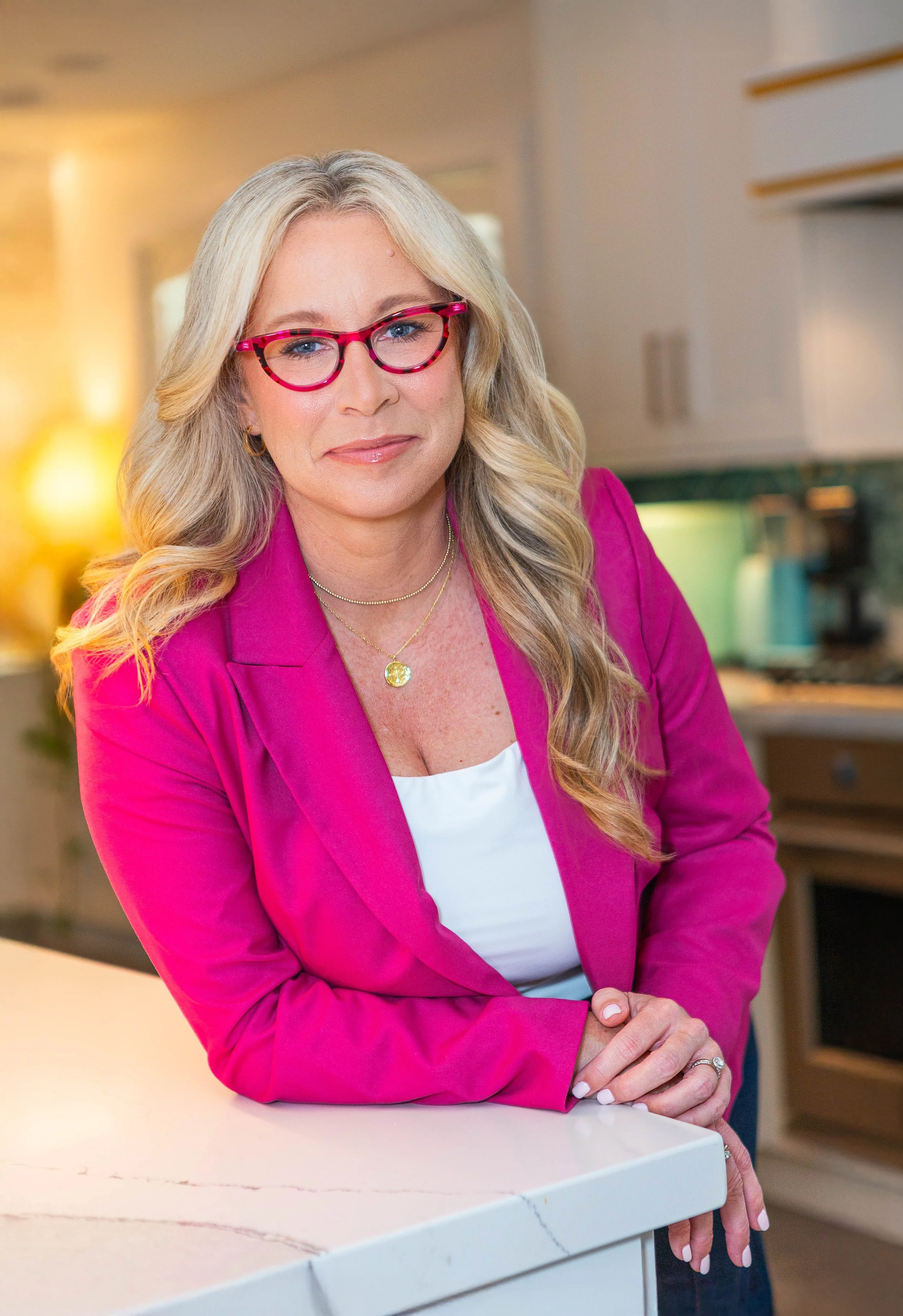 Professional portrait of Andrea Hipps, expert in communication and conflict coaching