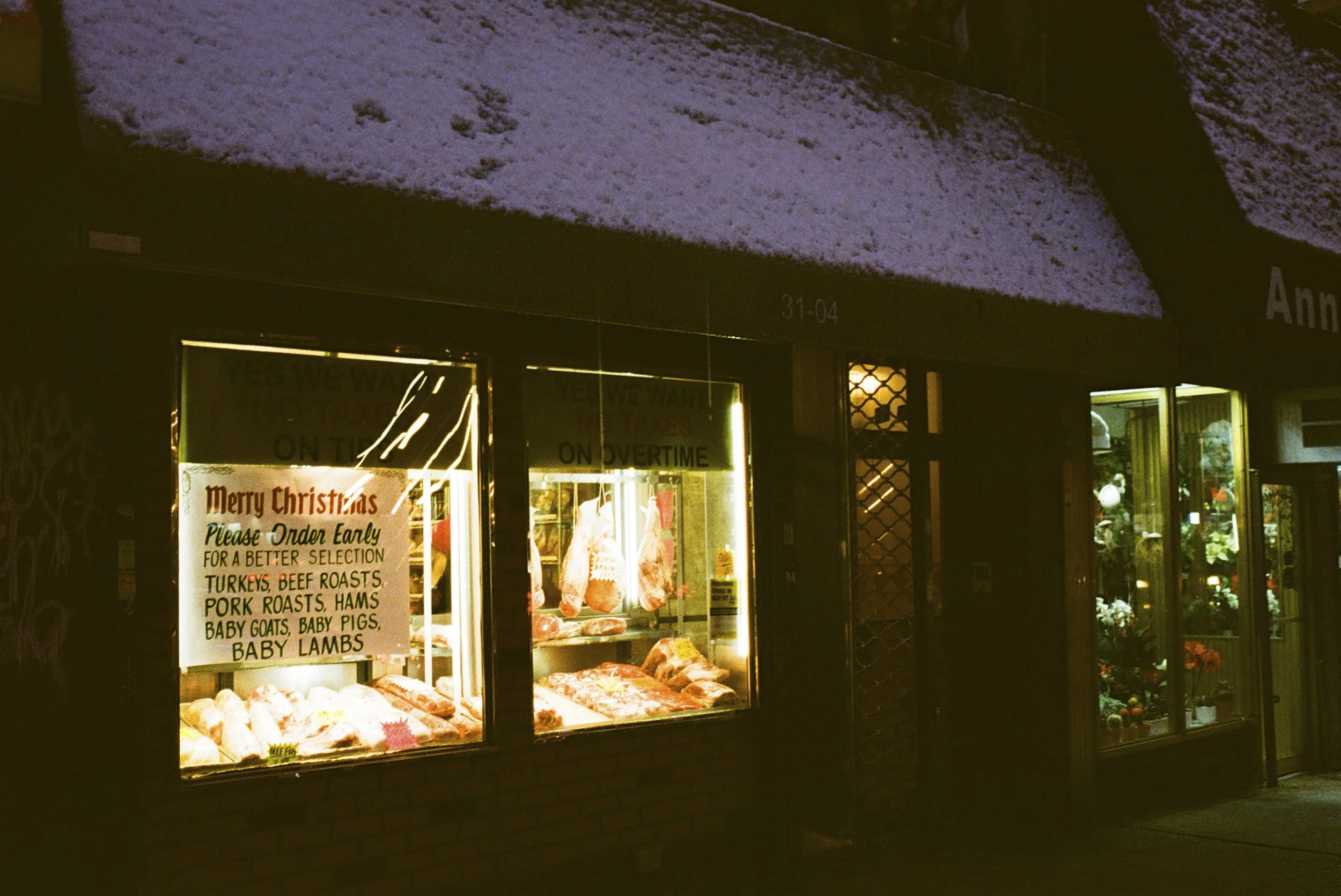 Queens, NY. I liked this old fashioned sign.