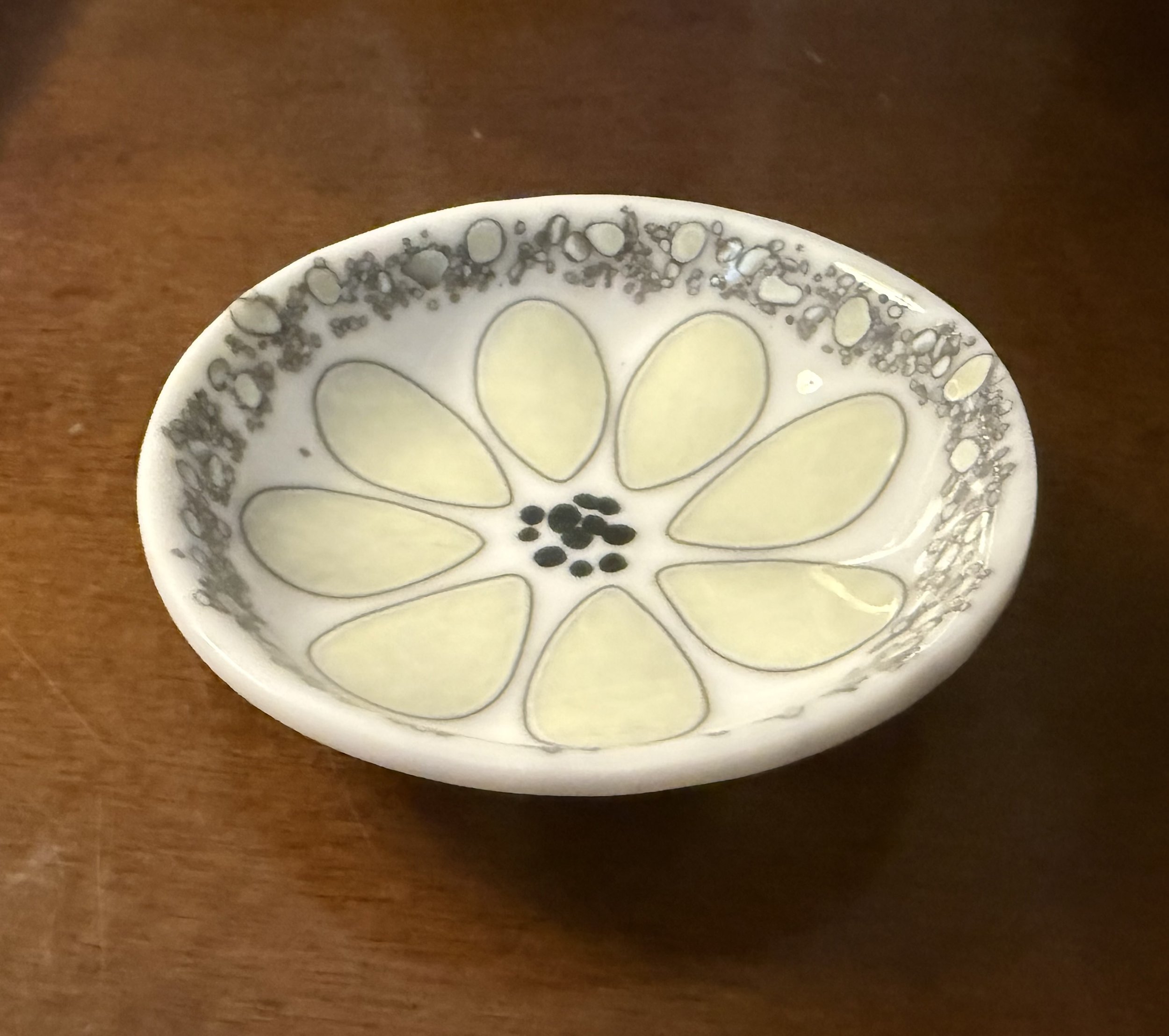 7" Jewelry catch-all