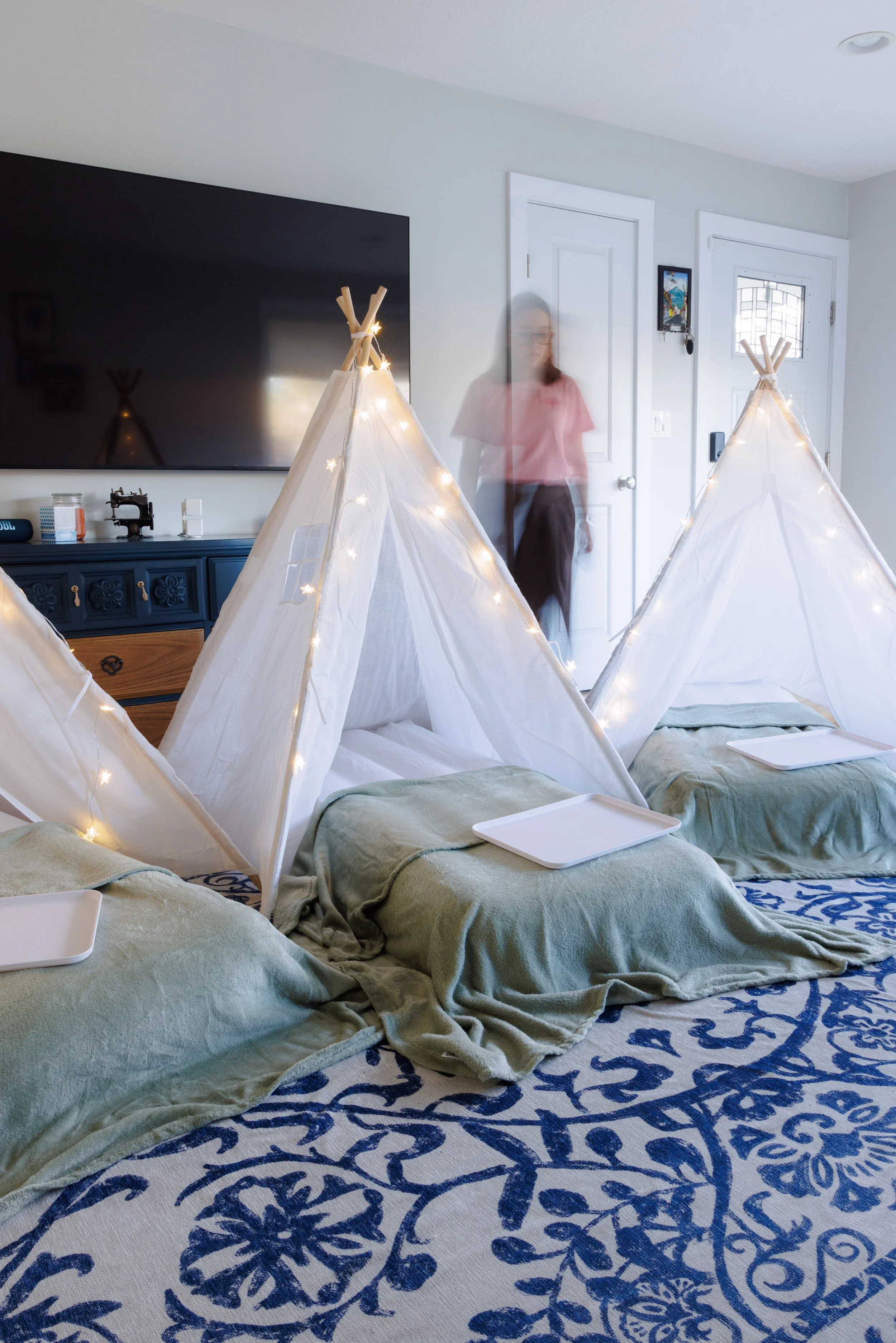 Sleepover kits party tents