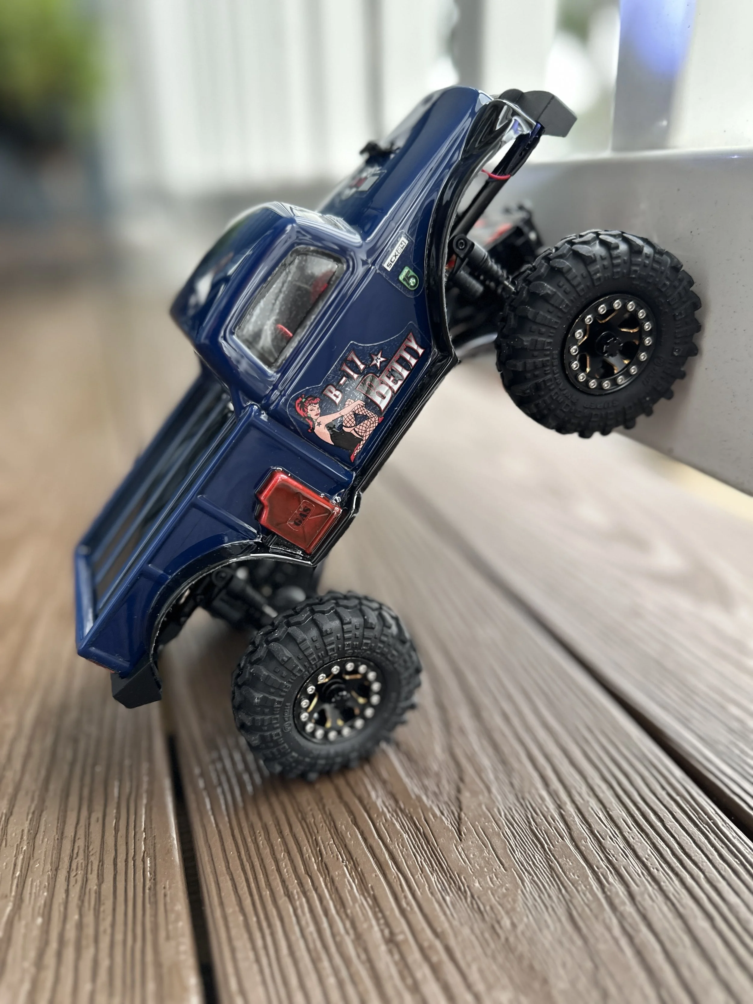 axial-betty-rock-crawler-build-custom-rc-car-paint
