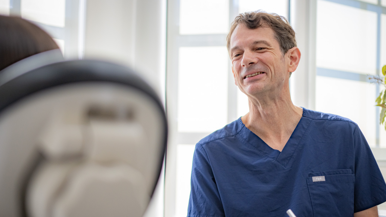 The Subtle Signs of Tooth Wear: What 35 Years in Dentistry Has Taught Me About Long-Term Health