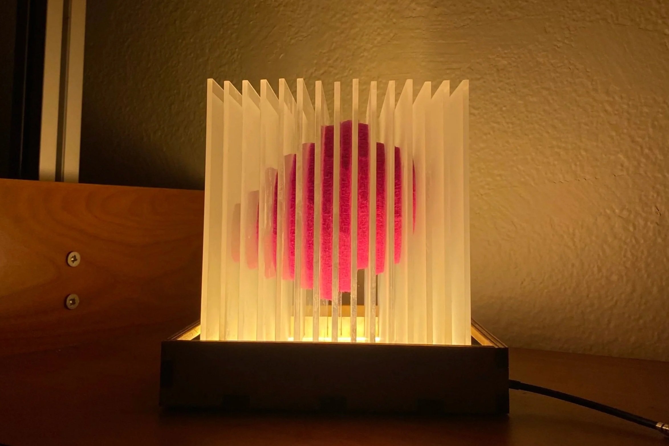 Gēnso Cube Lamp