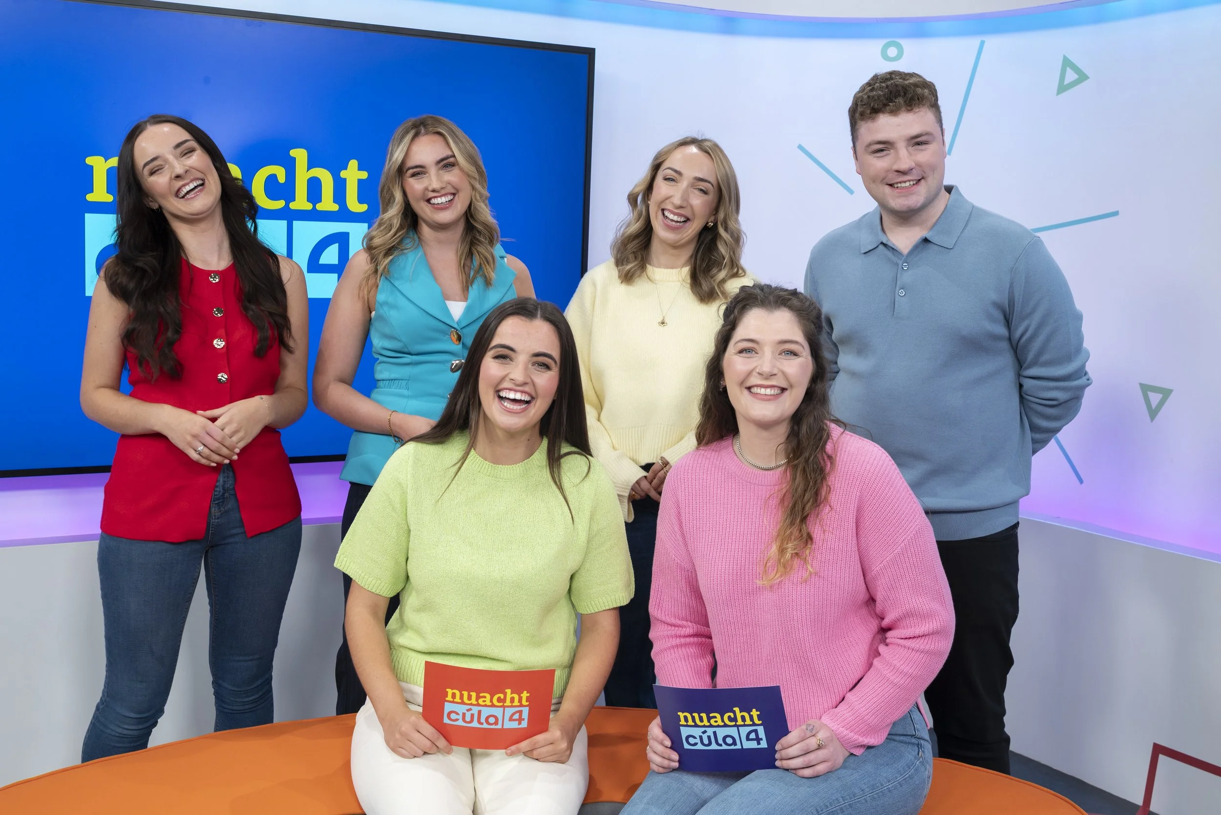 NuachtCúla4 S3-91.jpg