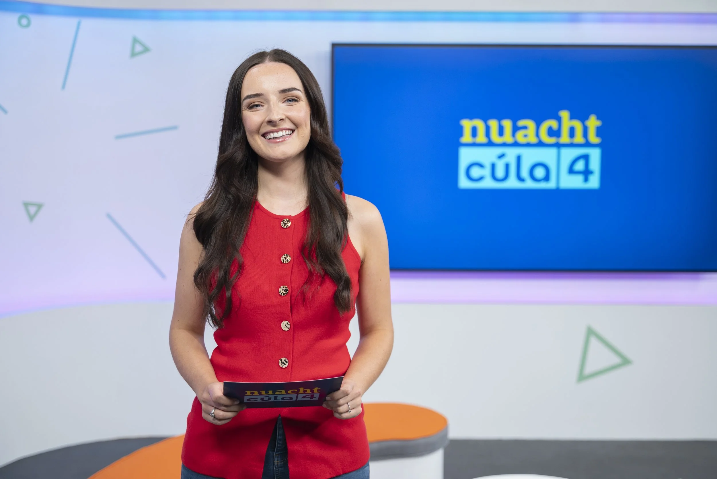 NuachtCúla4 S3-86.jpg