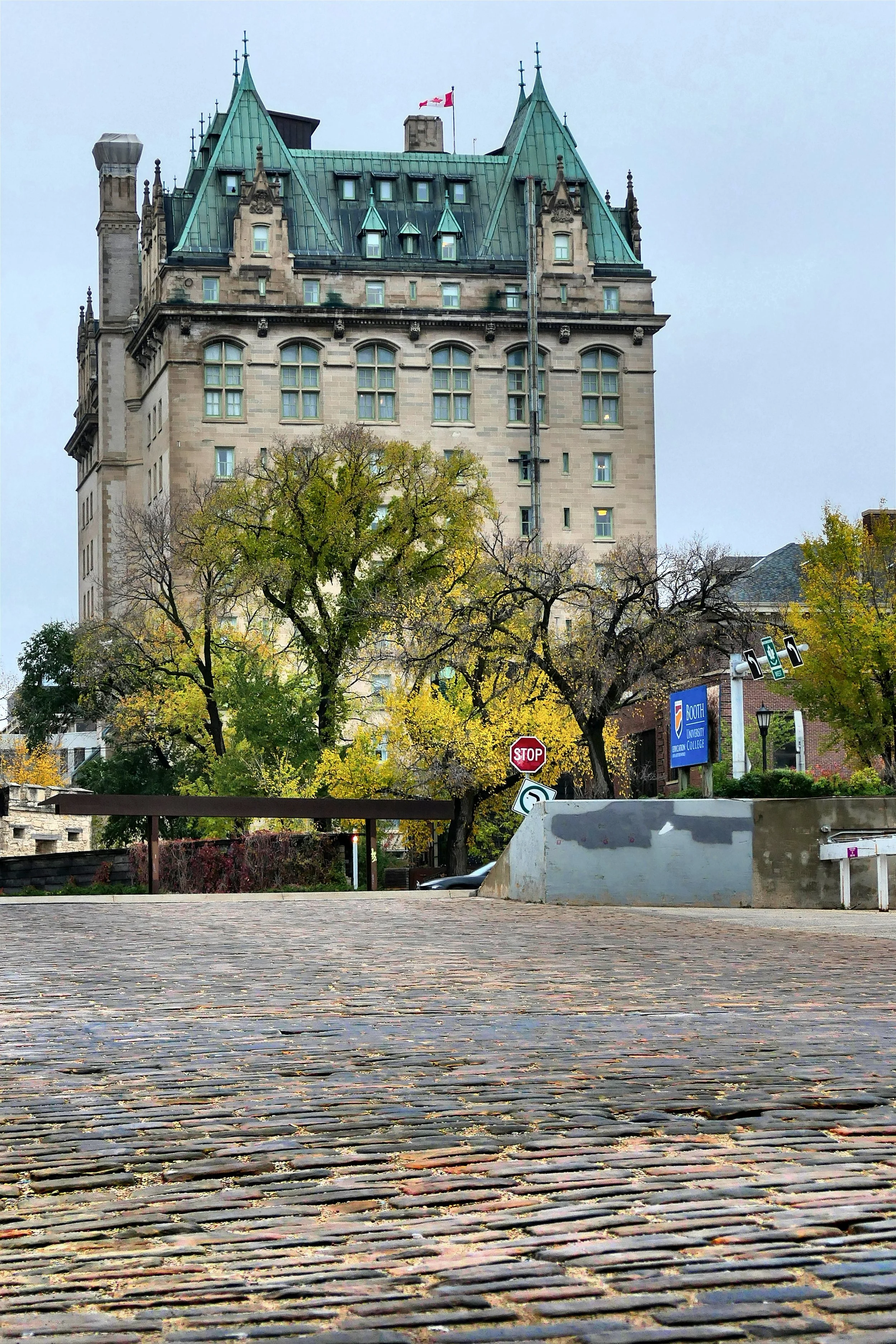_251017_HotelFortGarry_12x18.jpg