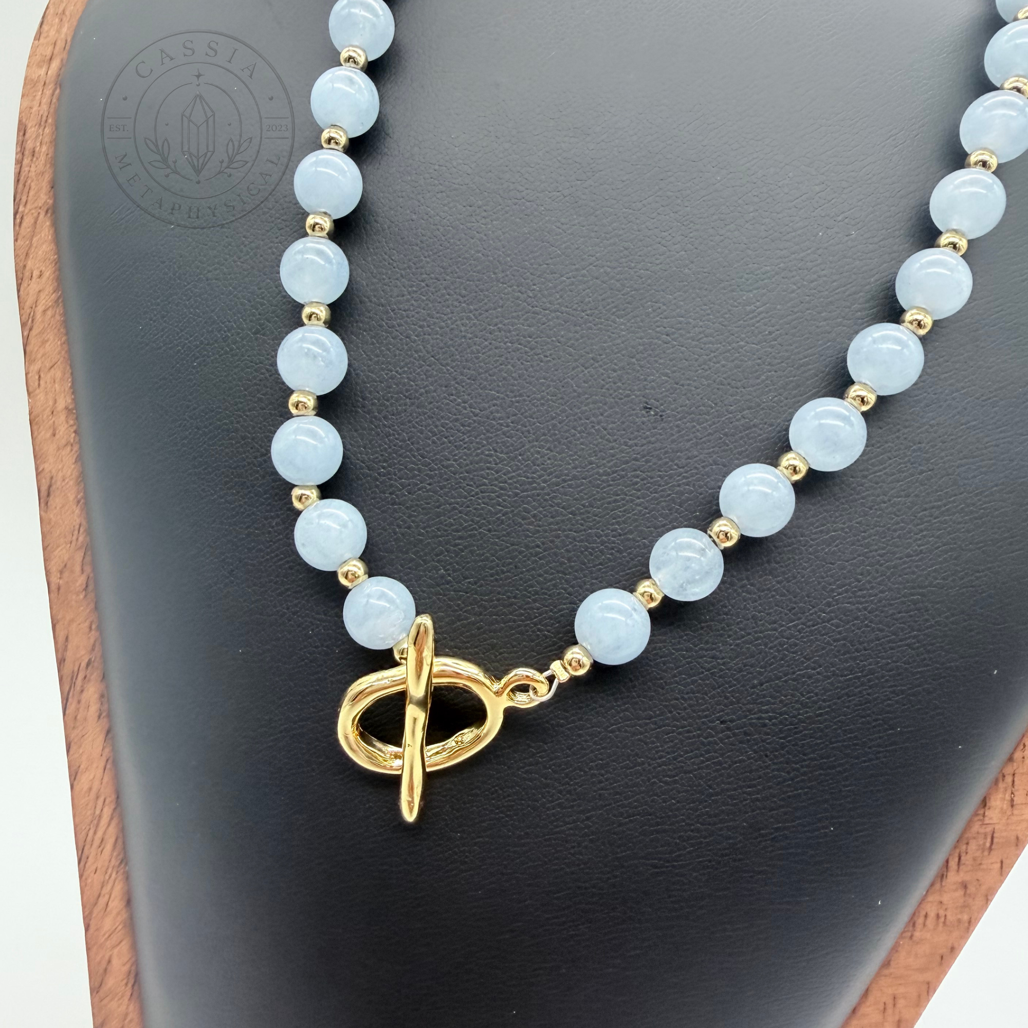 NECKLACE-AQUAMARINE-TOGGLE-3.png