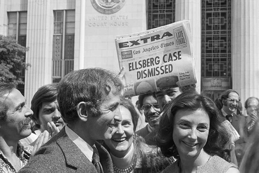 Daniel and Patricia Ellsberg celebrating 'Ellsberg Case Dismissed.'