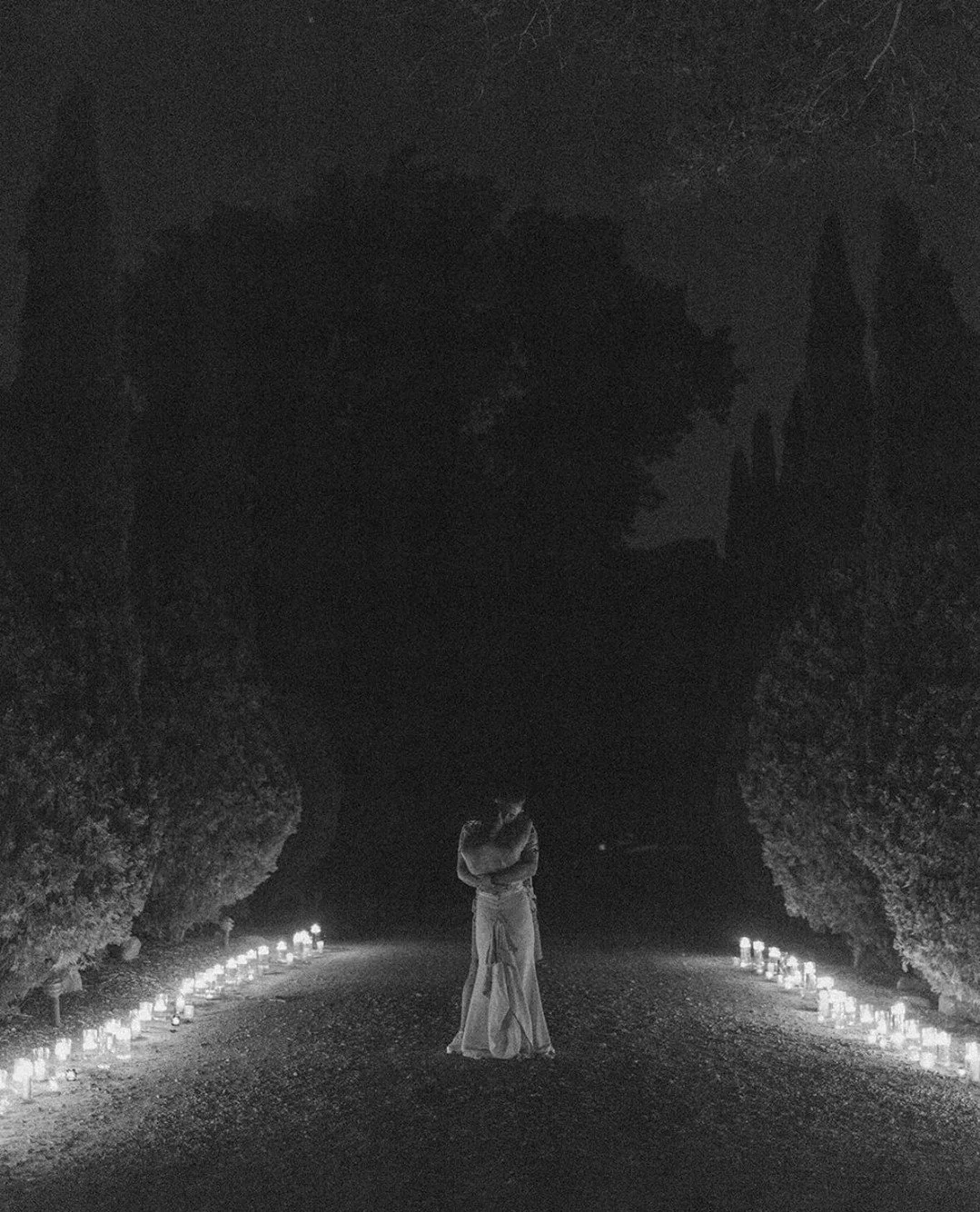 A love written in the stars ✨⁠
⁠
E &amp; T chose southern Utah for its dark sky designation, creating the perfect backdrop for a private last dance. As &ldquo;A Sky Full of Stars&rdquo; played, they ended their celebration exactly how they wanted...j