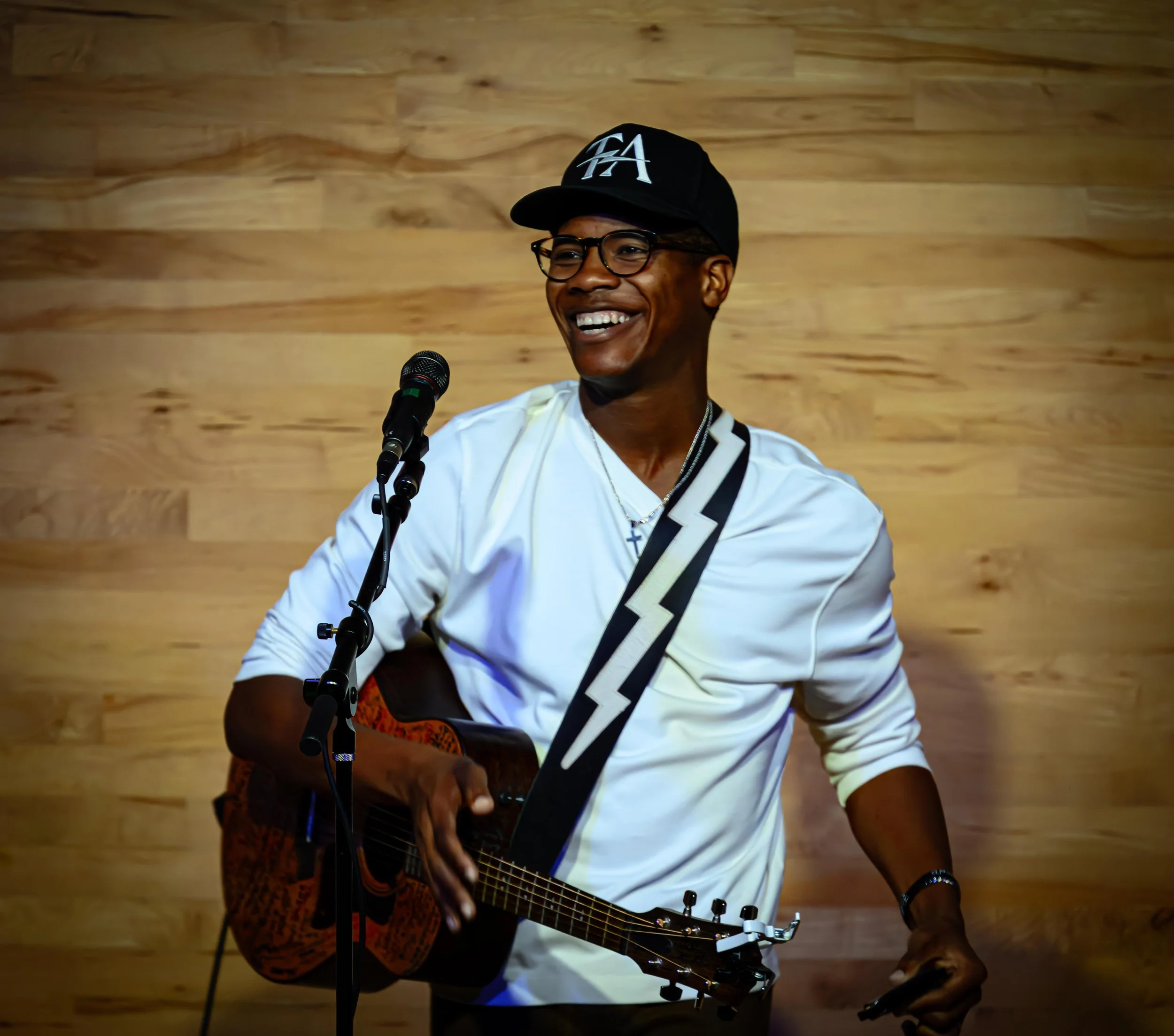 Thunderstorm Artis performs at the Green Guitar