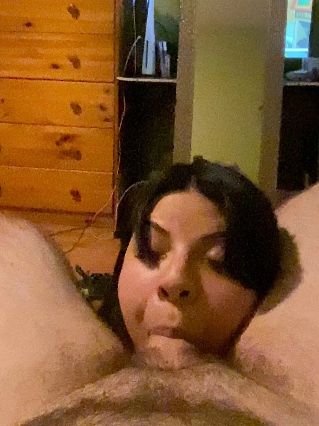 Duration: 9 min 38 sec
Price: $15
Description: dick sucking, ass in mirror 