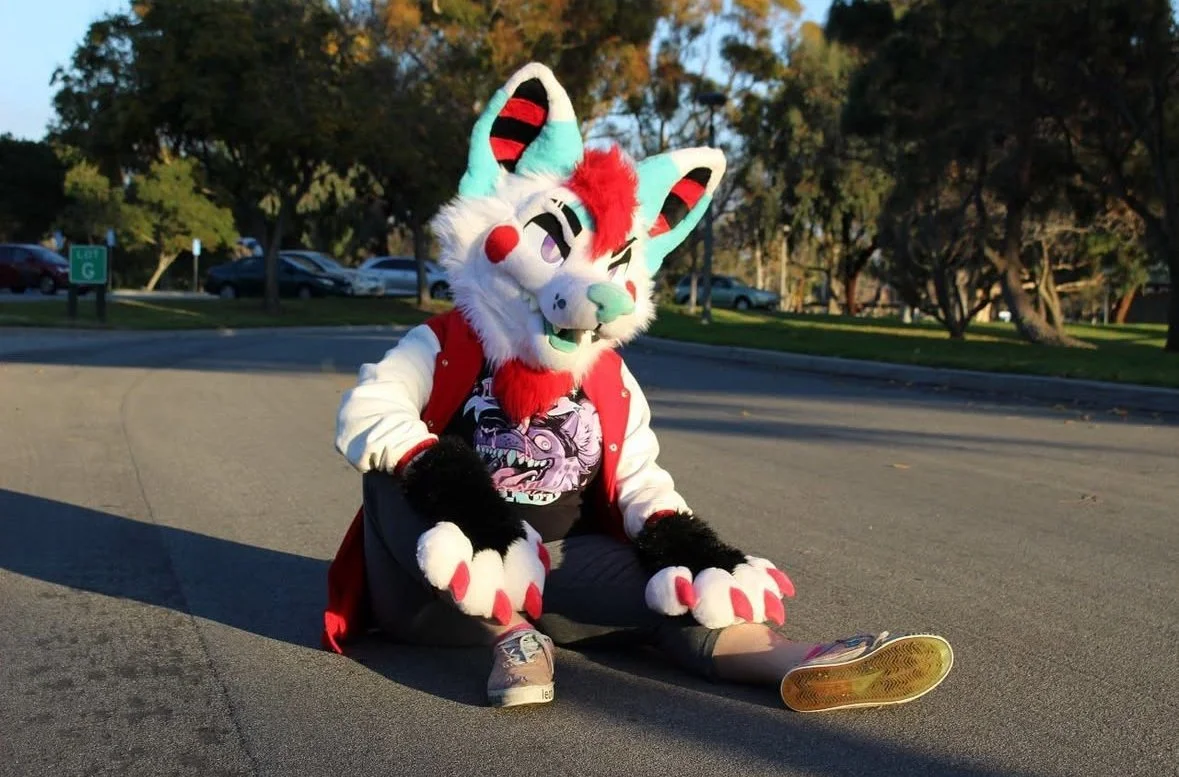 Paws by DeerInAHat 