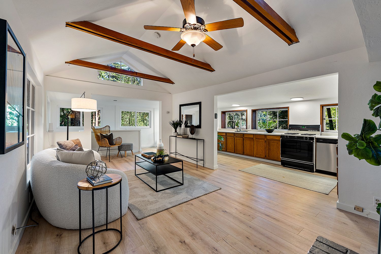 10281 Solito Way _0016 copy.jpg