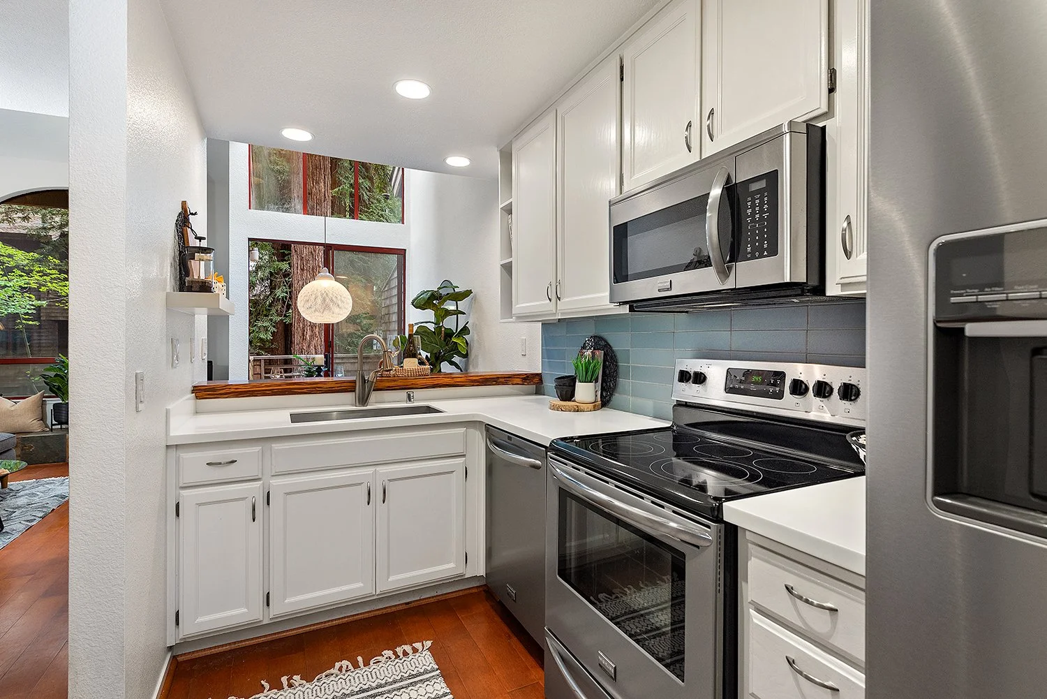 14060 Sosna Way0016 copy.jpg