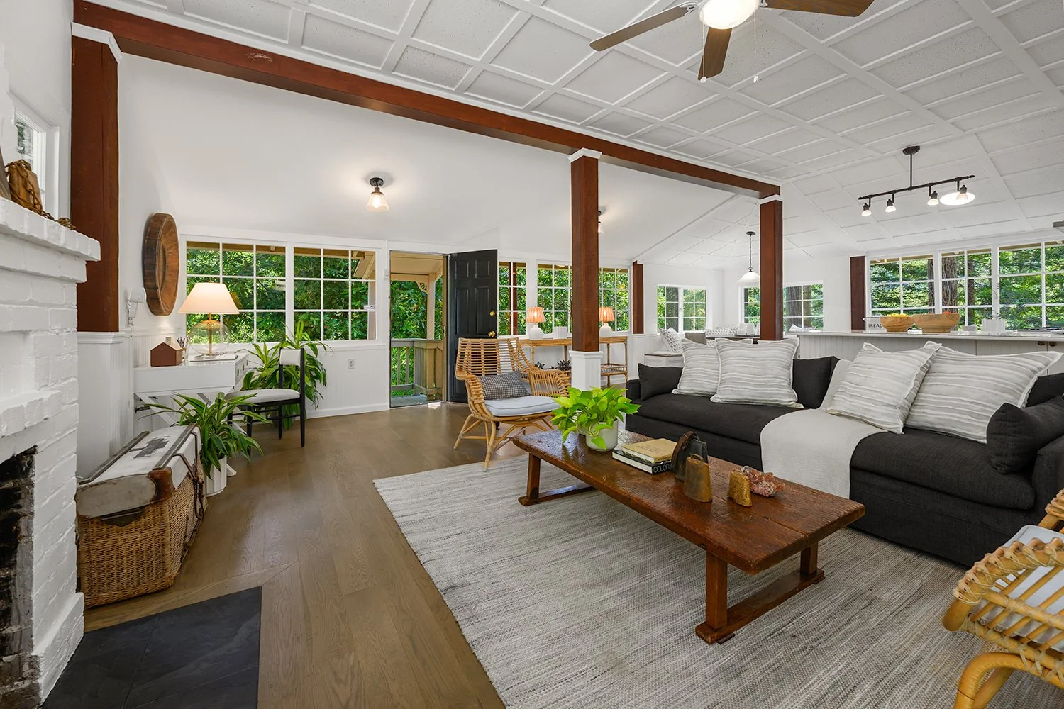 17385 Summit Ave Guerneville  -0007 copy.jpg