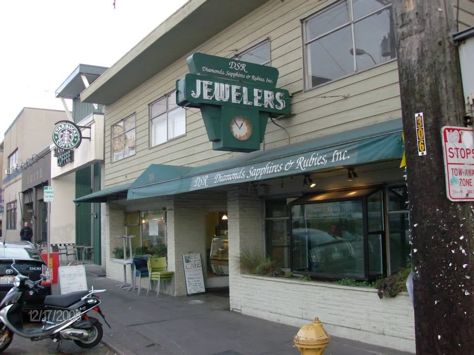 The future home of Red Chair Salon in 2008 and former jewelry store named DSR Diamonds, Sapphires & Rubies, Inc., next to a Starbucks Coffee shop