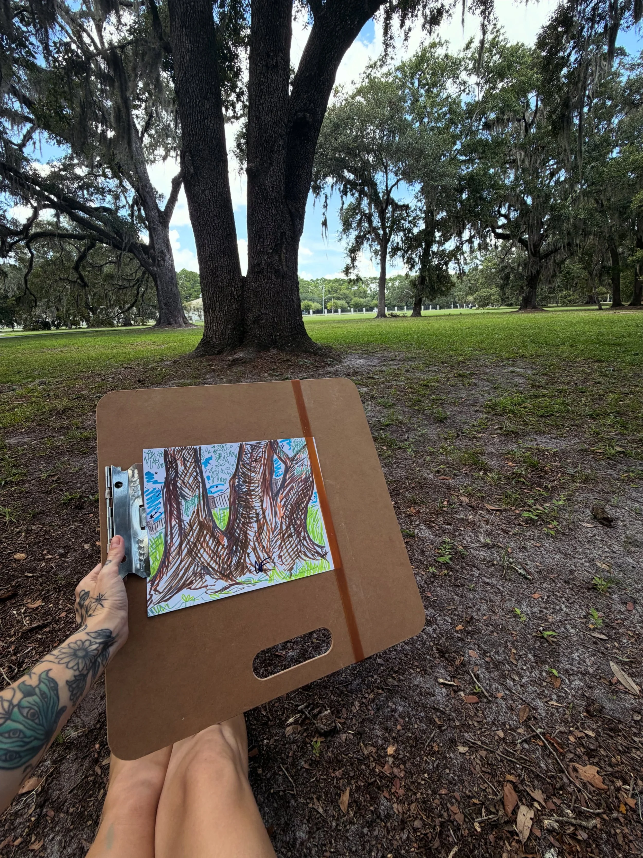 Happy lil clam on a lunch break. Another day, another sketch 🧚🏼&zwj;♂️✨🎨 

#artoftheday #floridaartist #chlofofairy #livepainter #beepboop