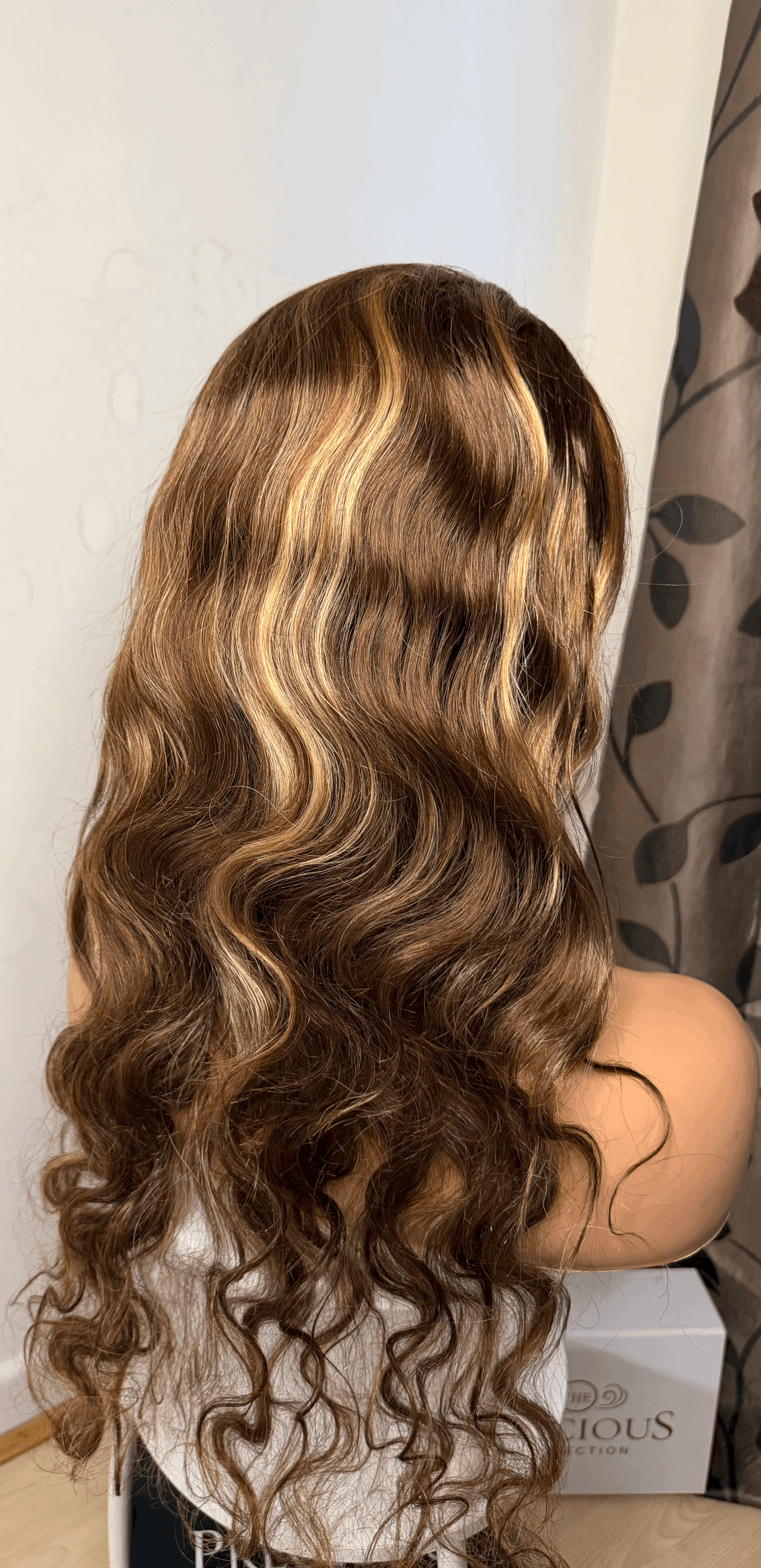 Honey Blonde Highlight Brazilian Wig - 30 Inch 13x6 Transparent lace 230% Density Bodywave