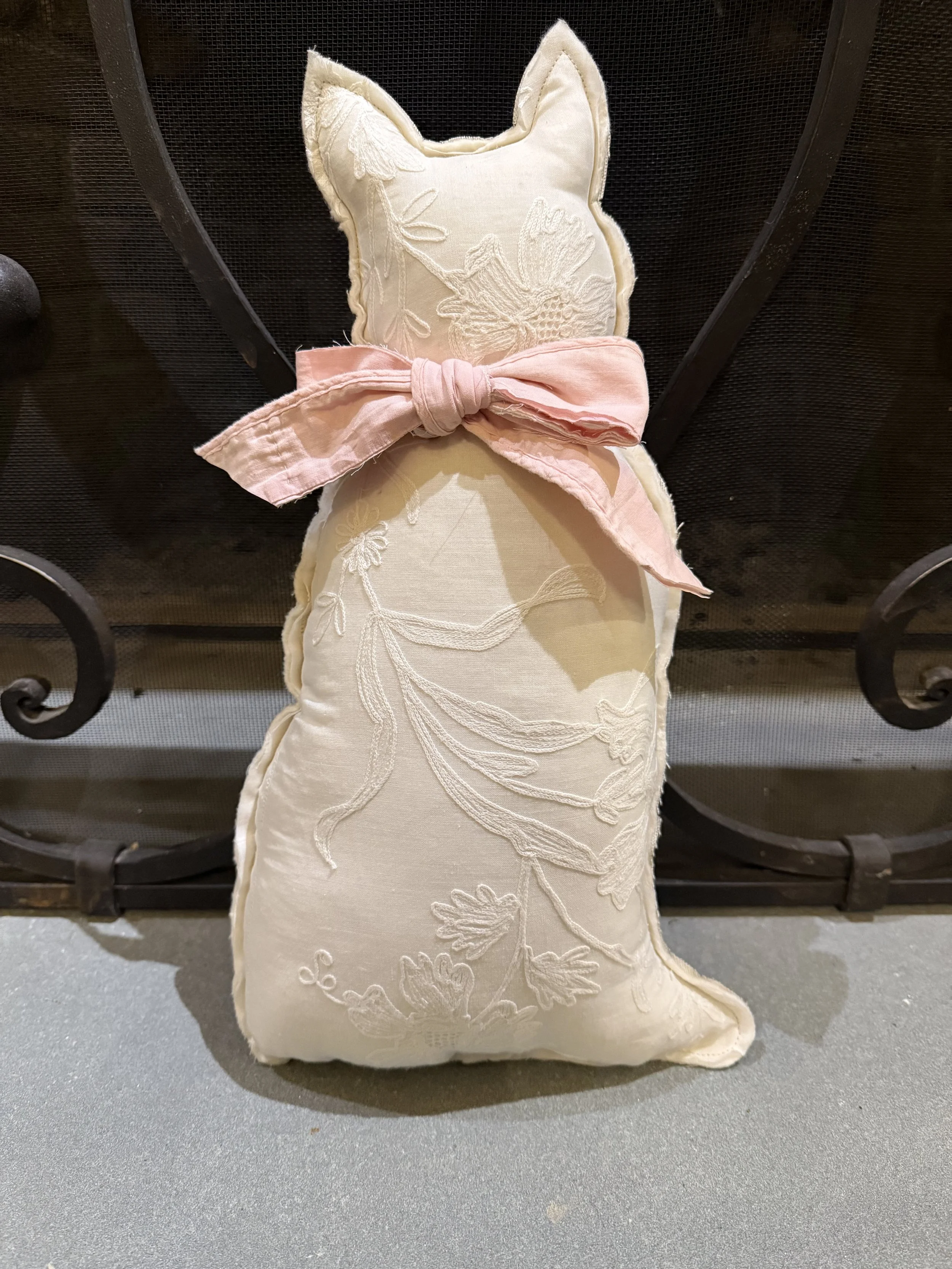 Vintage White Embroidered Cat Accent Pillow