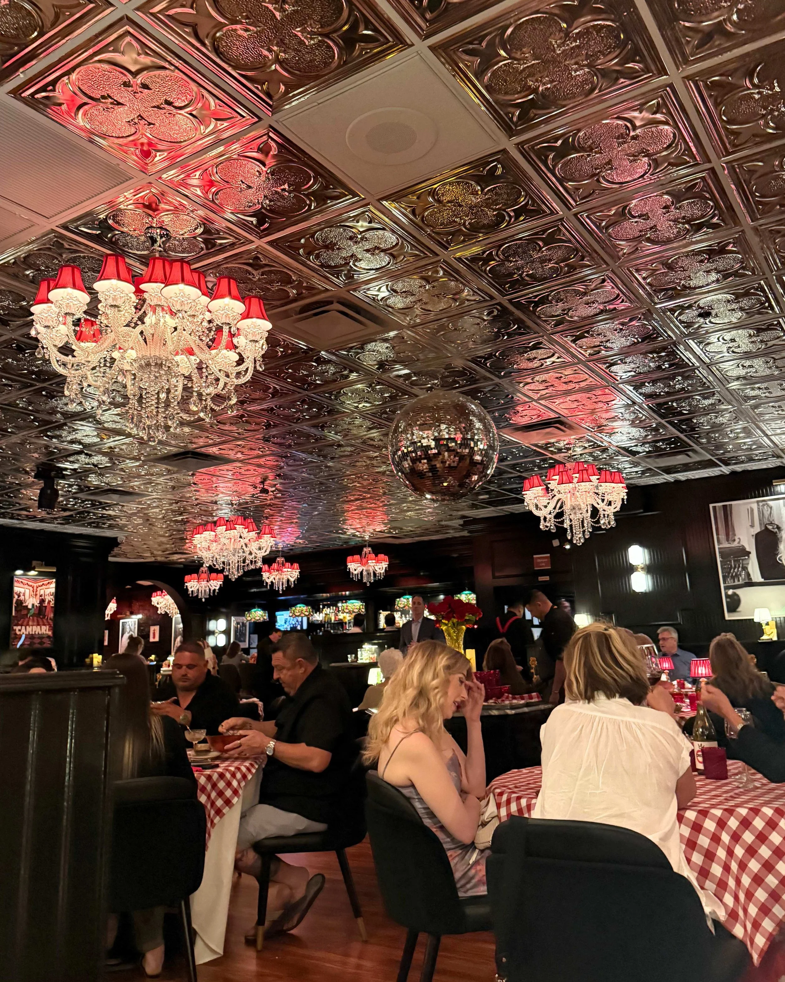 Arthur &amp; Sons Jupiter Dining Room