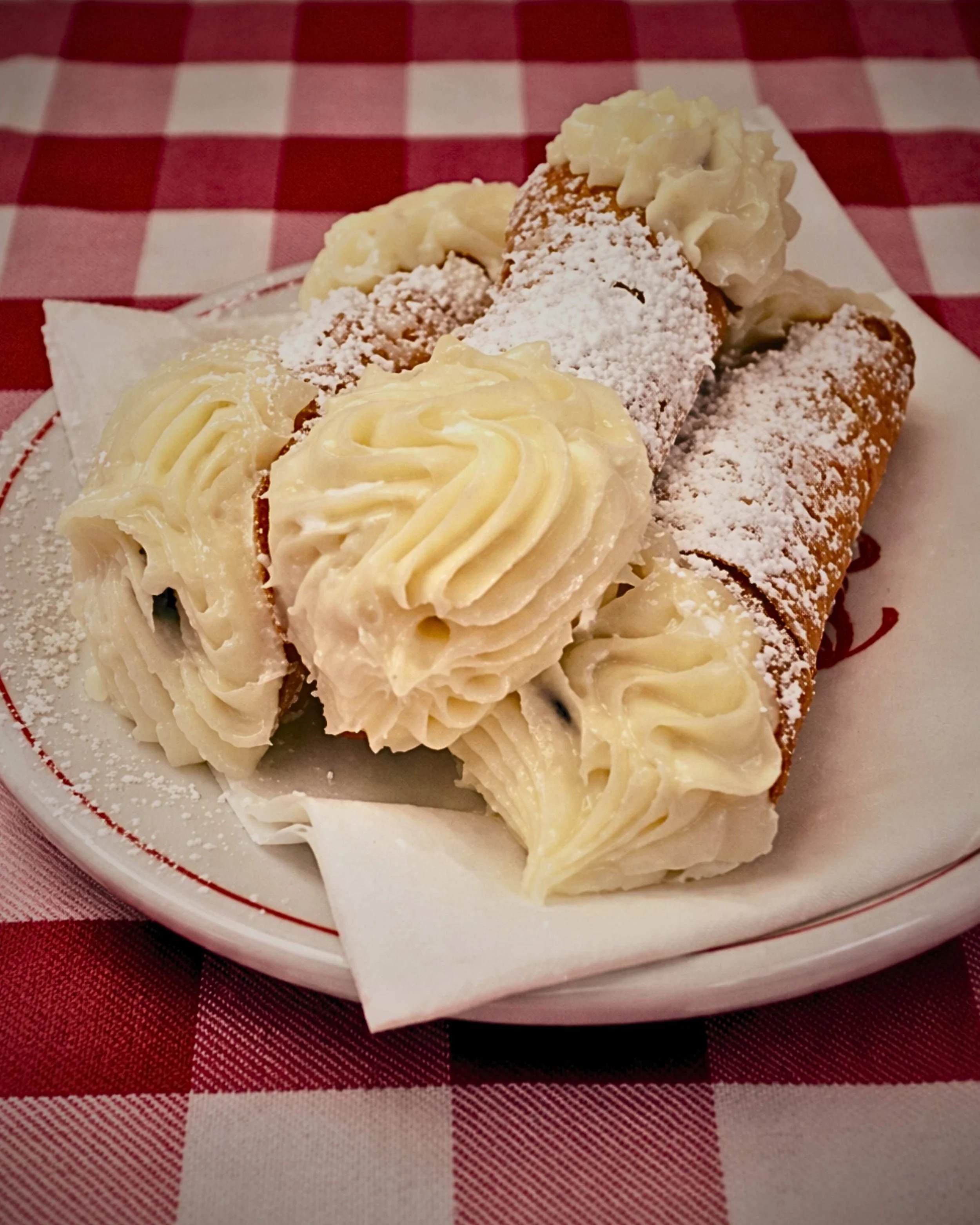 Arthur &amp; Sons Jupiter Mini Cannoli Plate