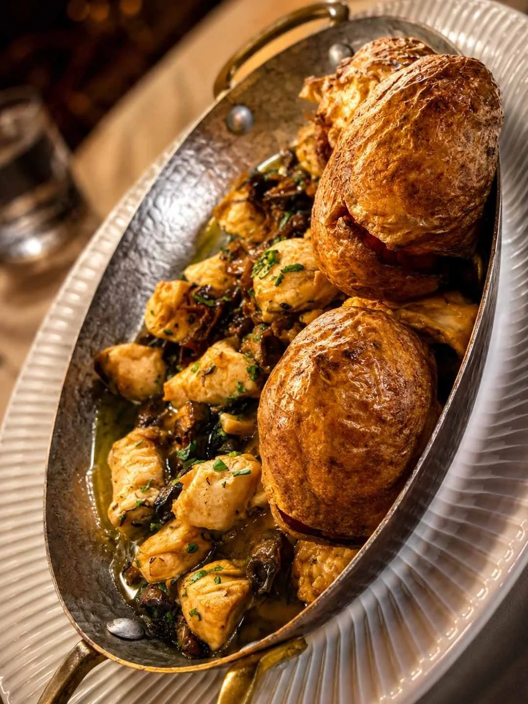 Sirkeci Lokantası 1912 sautéed chicken with wild mushrooms