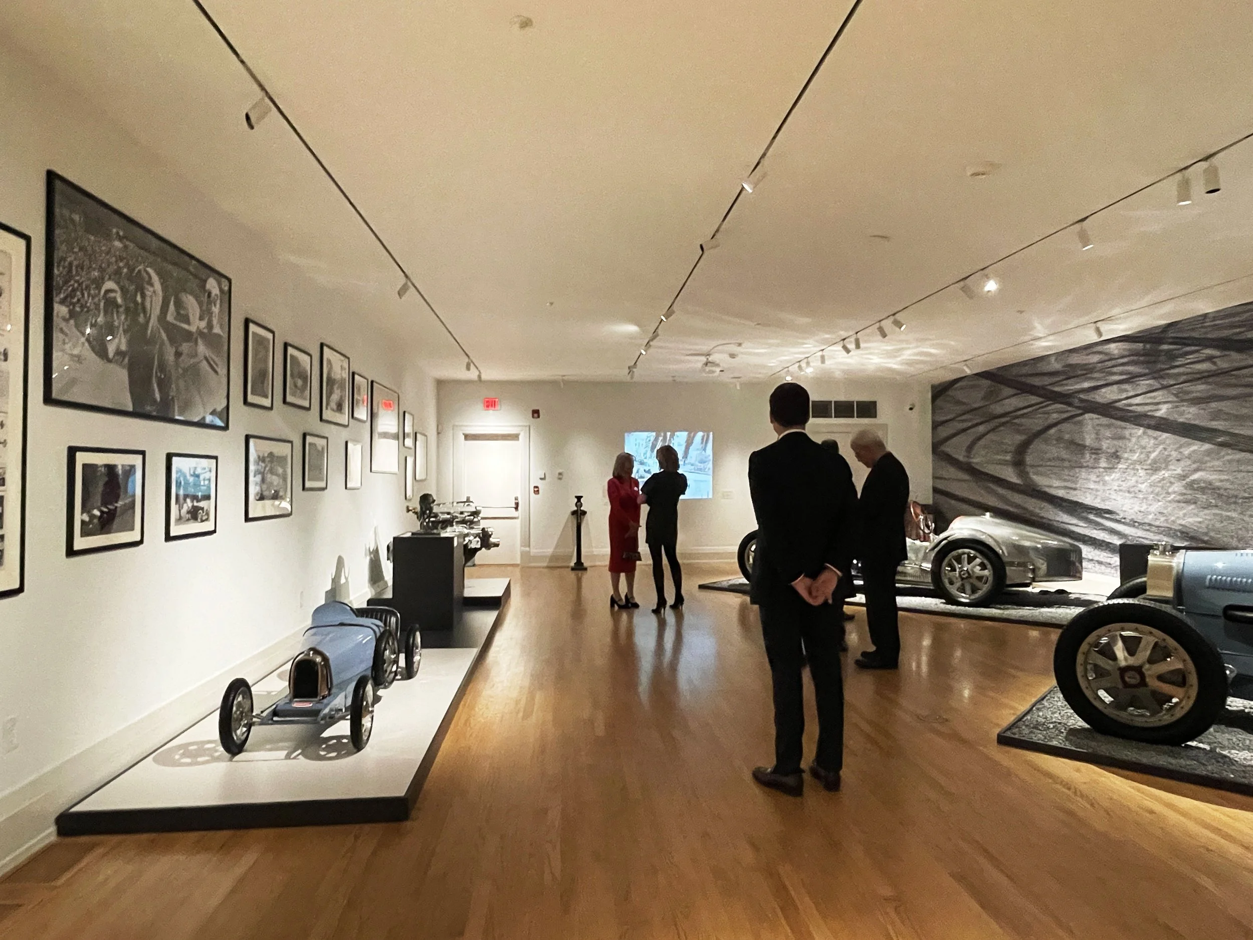 Bugatti Exhibit - Gallery interior cars