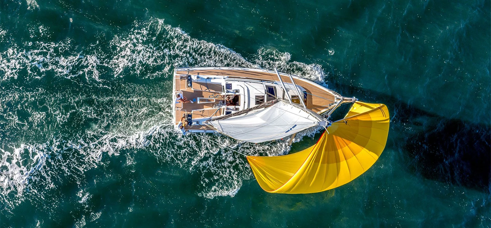 dufour-37-luxury-sailboat-for-sale-view from above