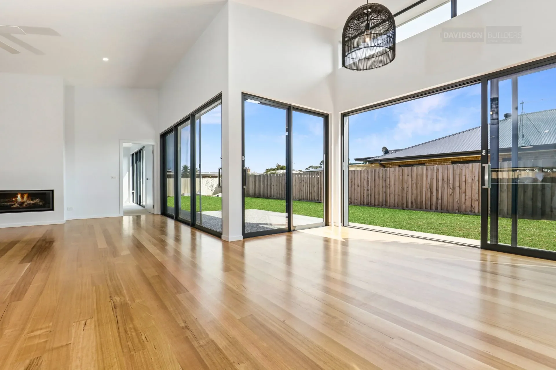 Meanderri+Drive+Inverloch+-+Davidson+Builders25-1920w.webp