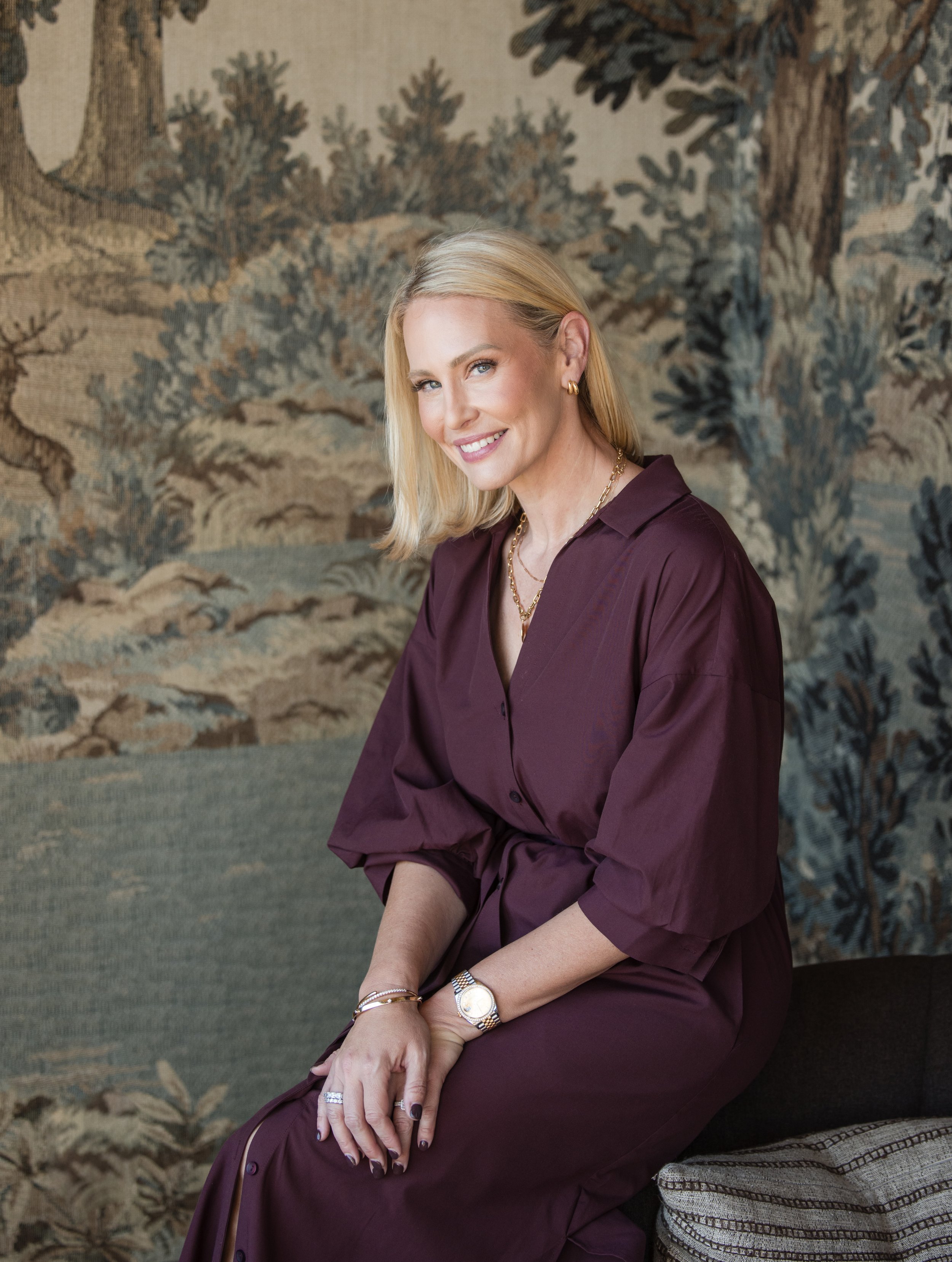 Erin Krueger  Recipient of the 2026 Women In Leadership Award for Real Estate Excellence Erin is a powerhouse in real estate, ranked #1 in Tennessee and #15 nationally for homes sold.